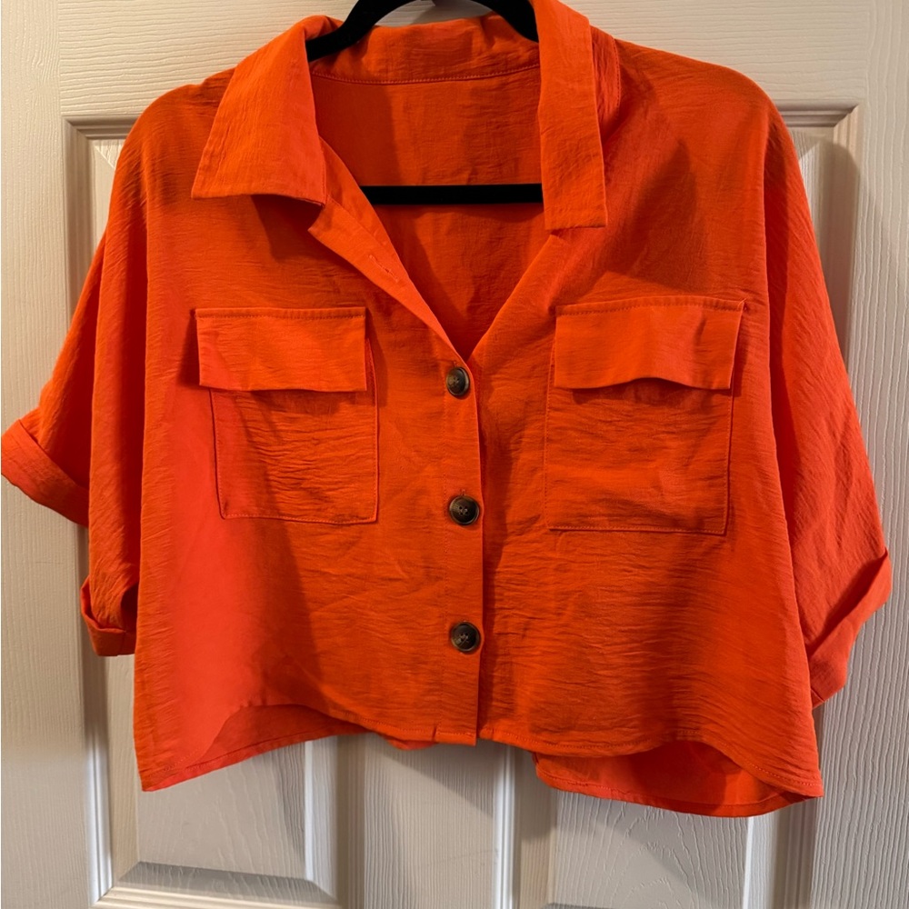 Cropped Button-Front Women's Shirt Jacket in Bright Orange